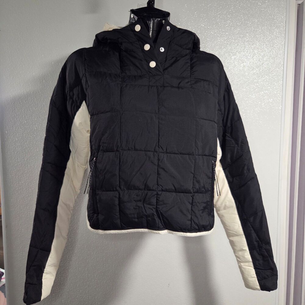 FLX Women’s XS Puffer Pullover Winter Jacket Black White Crop Active Top